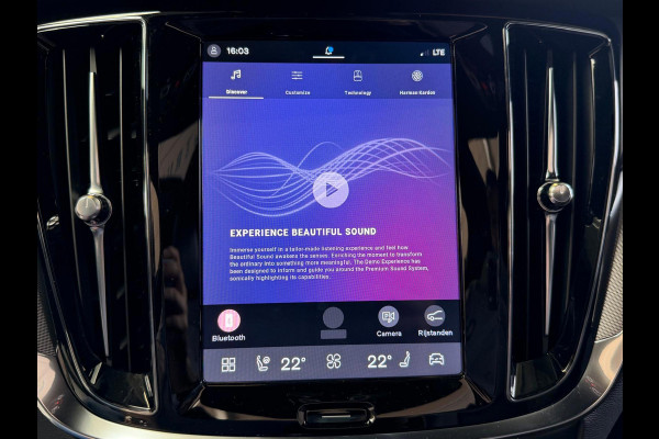 Volvo V60 2.0 T6 Plug-in hybrid AWD Ultra Dark, Pano, HUD, Leer, Elektrische stoelen, stoel/Stuurverwarming, Harman kardon,