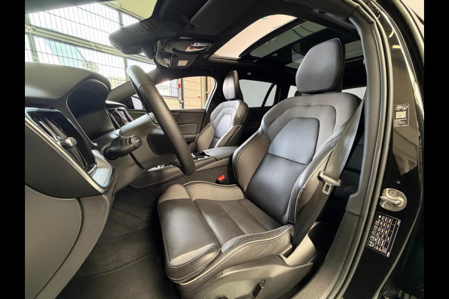 Volvo V60 2.0 T6 Plug-in hybrid AWD Ultra Dark, Pano, HUD, Leer, Elektrische stoelen, stoel/Stuurverwarming, Harman kardon,