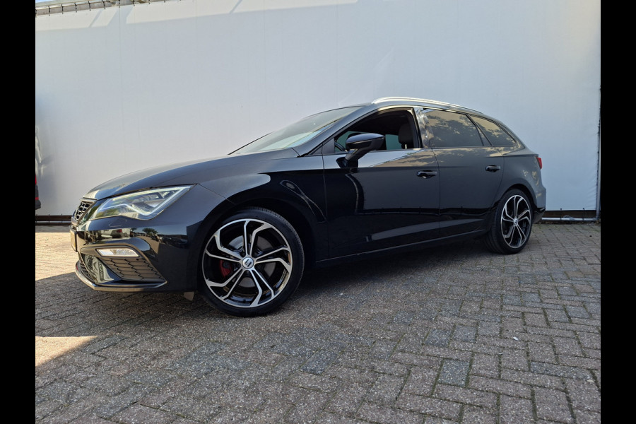 Seat Leon ST 1.5 TSI FR 150pk Carplay Camera Stoelverw. Business Intense