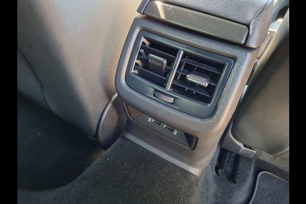 Seat Leon ST 1.5 TSI FR 150pk Carplay Camera Stoelverw. Business Intense