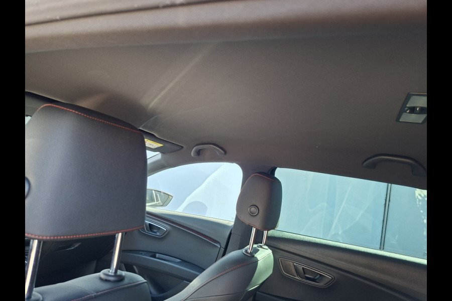 Seat Leon ST 1.5 TSI FR 150pk Carplay Camera Stoelverw. Business Intense
