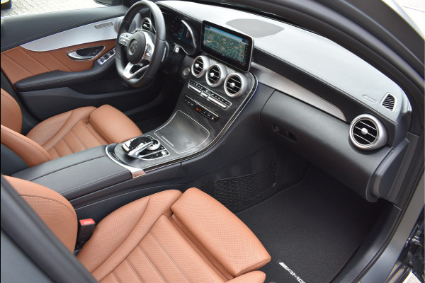 Mercedes-Benz C-Klasse 300 AMG 258 Pk Designo Matt Metallic Pano Vol Leder Digitale Cockpit Multi Beam 360 Camera Origineel Nederlands