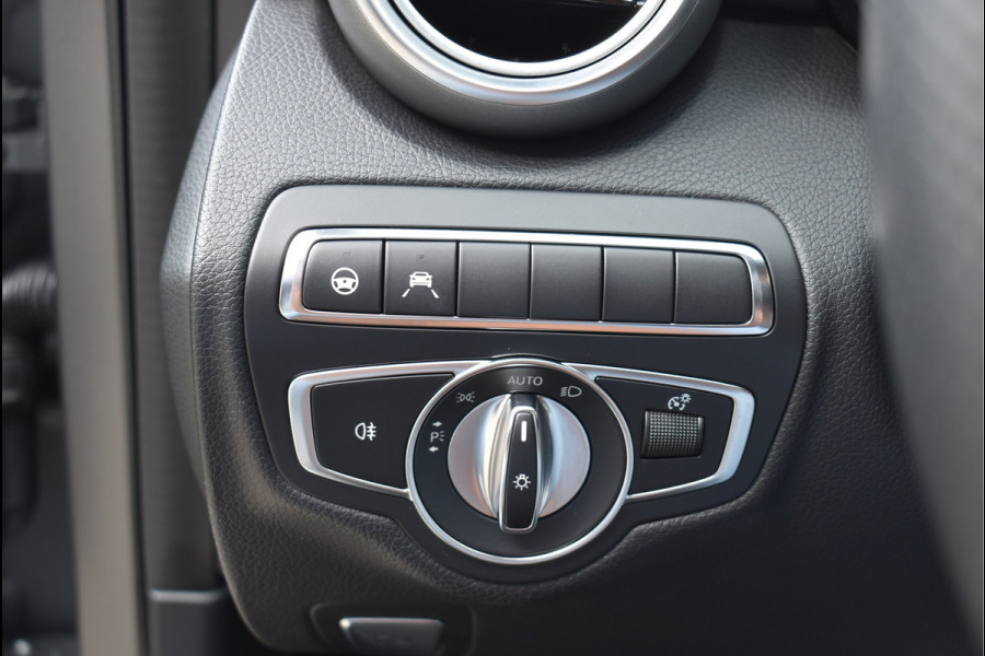 Mercedes-Benz C-Klasse 300 AMG 258 Pk Designo Matt Metallic Pano Vol Leder Digitale Cockpit Multi Beam 360 Camera Origineel Nederlands