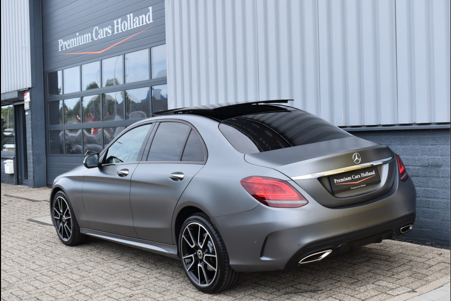 Mercedes-Benz C-Klasse 300 AMG 258 Pk Designo Matt Metallic Pano Vol Leder Digitale Cockpit Multi Beam 360 Camera Origineel Nederlands