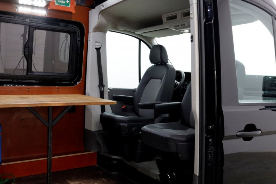Volkswagen Crafter 35 2.0 TDI 140pk L3H3 (L2H2) DSG-Automaat Camera/230V/Draaistoelen 07-2021