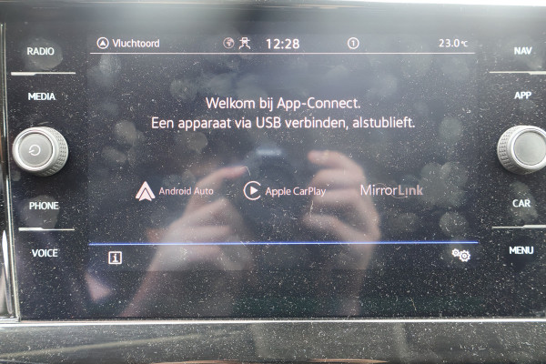 Volkswagen Transporter 2.0 TDI 150pk L2 H1 Bulli Automaat DC (Wordt verwacht)
