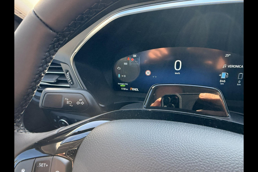 Ford Kuga 2.5 PHEV Titanium | 243pk | Driver Assistance Pack (incl. BlueCruise voorbereiding) | Winterpack | Wegklapbare Trekhaak | 18 inch Licht metaal