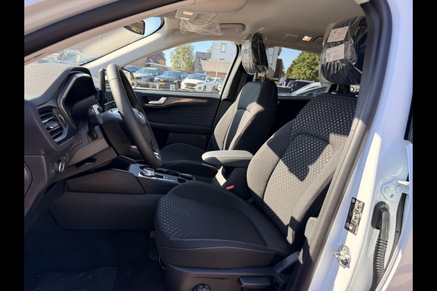 Ford Kuga 2.5 PHEV Titanium | 243pk | Driver Assistance Pack (incl. BlueCruise voorbereiding) | Winterpack | Wegklapbare Trekhaak | 18 inch Licht metaal