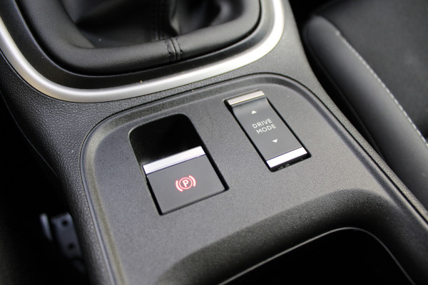 Jeep Avenger 1.2 Longitude | JBL Audio | Adaptieve cruise | Keyless