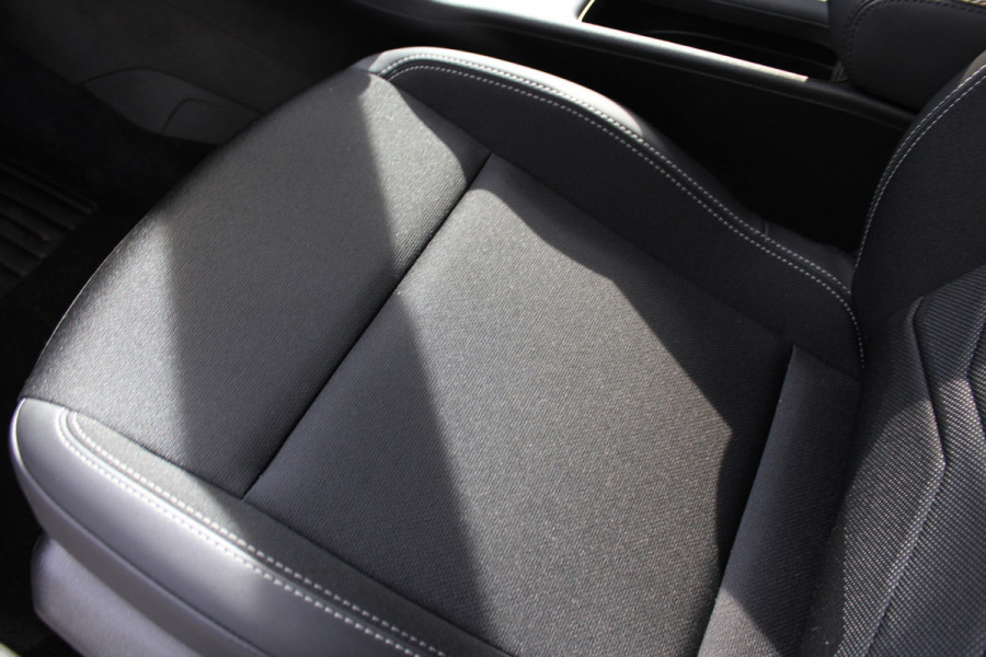 Jeep Avenger 1.2 Longitude | JBL Audio | Adaptieve cruise | Keyless