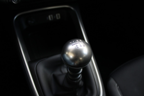 Jeep Avenger 1.2 Longitude | JBL Audio | Adaptieve cruise | Keyless