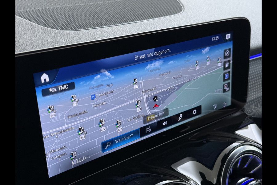 Mercedes-Benz EQB 250 69kWh SOH 97% Camera Apple Carplay Android Auto Stoelverwarming Elek.Achterklep Navi Ecc Cruise Control Pdc Business Line Verschuifbare Achterbank Dodehoekwaarschuwing Isofix DAB+ Bluetooth Lane Assist Led keyless 1e Eigenaar Origineel Nederlandse Auto