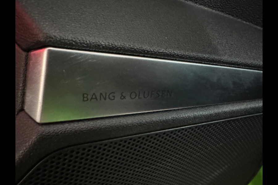 Audi RS3 Limousine 2.5 TFSI quattro Pano|Massage|Hulk|B&O|BlindSpot|ACC