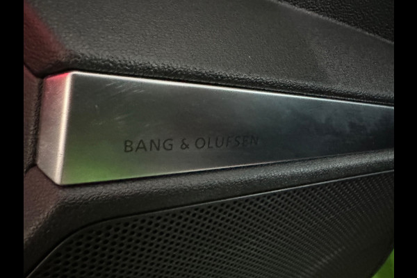 Audi RS3 Limousine 2.5 TFSI quattro Pano|Massage|Hulk|B&O|BlindSpot|ACC