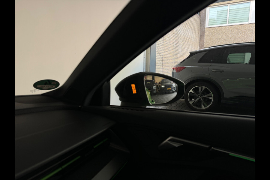 Audi RS3 Limousine 2.5 TFSI quattro Pano|Massage|Hulk|B&O|BlindSpot|ACC