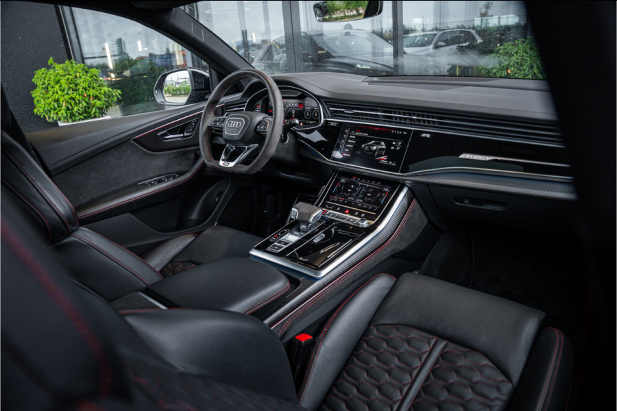 Audi RSQ8 4.0 TFSI quattro - RS Dynamic + | Panorama | Keramisch | Stoelmassage & Koeling