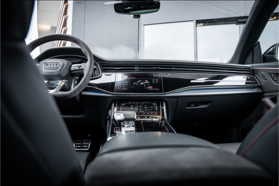 Audi RSQ8 4.0 TFSI quattro - RS Dynamic + | Panorama | Keramisch | Stoelmassage & Koeling