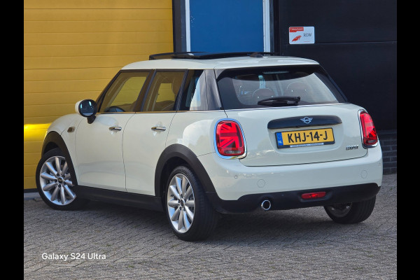MINI 5-deurs 1.5 Cooper 60 Years Edition / Aut / 5 Deurs / Open Pano / Cognac Leder / Navi / Camera / Led / Pdc / 17 Inch