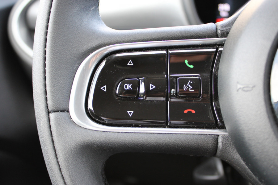 Fiat 500E Icon 42 kWh | Camera | BLIS | Stoelverwarming | Carplay