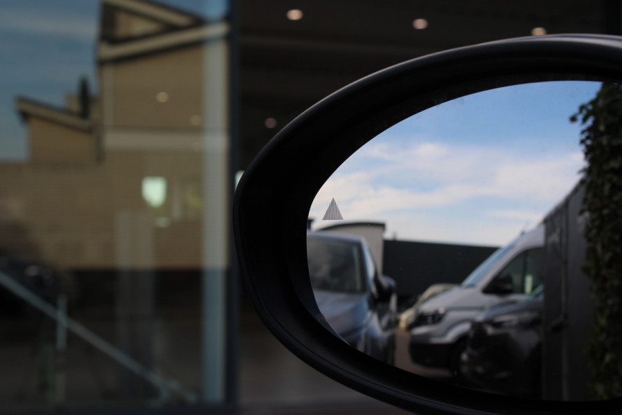 Fiat 500E Icon 42 kWh | Camera | BLIS | Stoelverwarming | Carplay