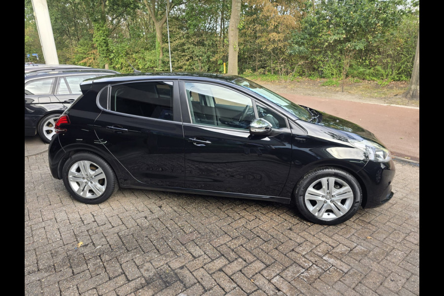 Peugeot 208 1.2 PureTech Signature | 1E EIGENAAR | 3/6 OF 12MND GARANTIE | CRUISE | NAVI |