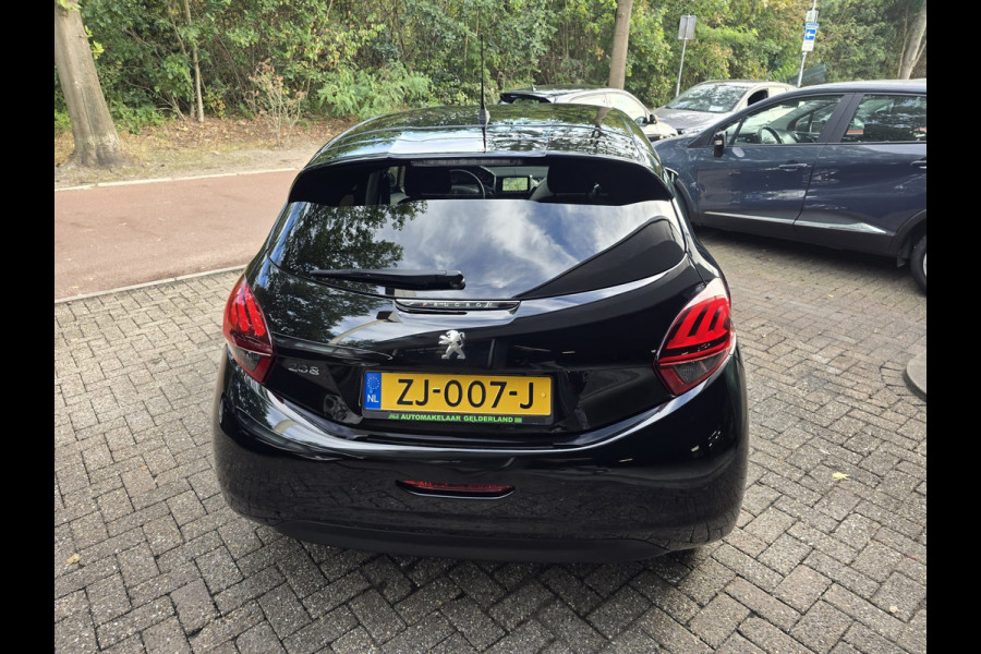 Peugeot 208 1.2 PureTech Signature | 1E EIGENAAR | 3/6 OF 12MND GARANTIE | CRUISE | NAVI |