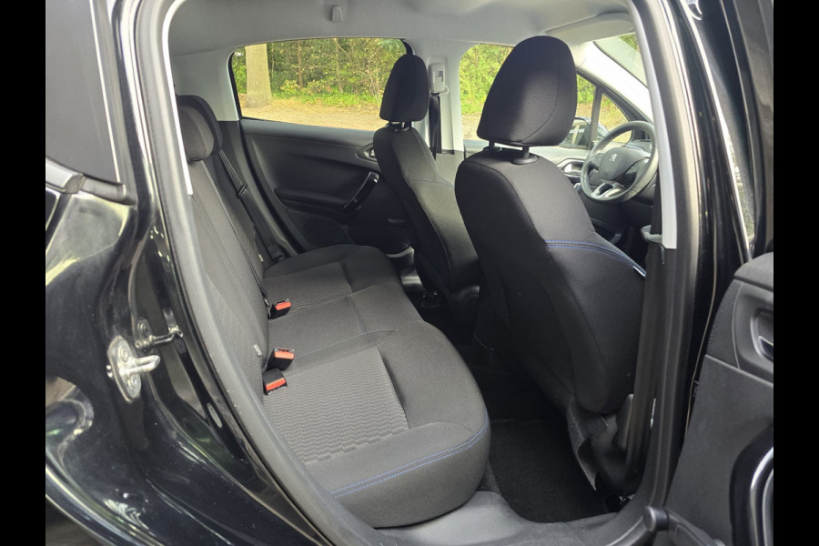 Peugeot 208 1.2 PureTech Signature | 1E EIGENAAR | 3/6 OF 12MND GARANTIE | CRUISE | NAVI |