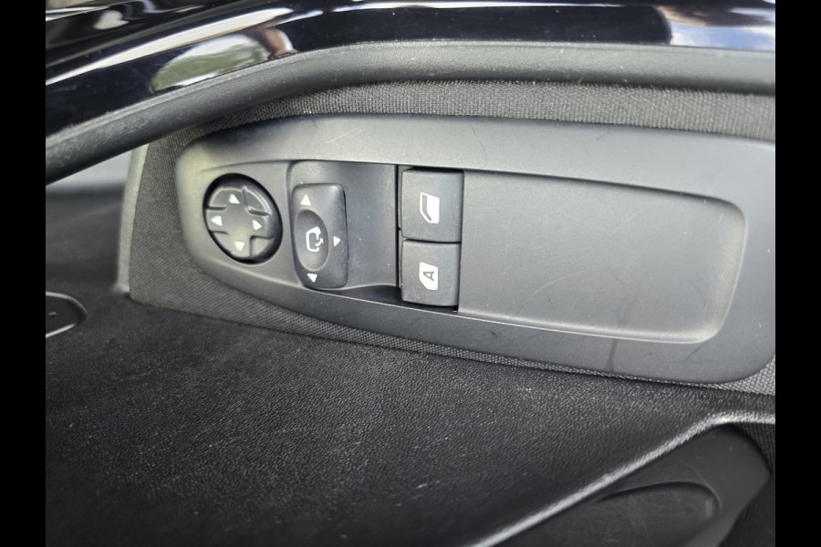 Peugeot 208 1.2 PureTech Signature | 1E EIGENAAR | 3/6 OF 12MND GARANTIE | CRUISE | NAVI |
