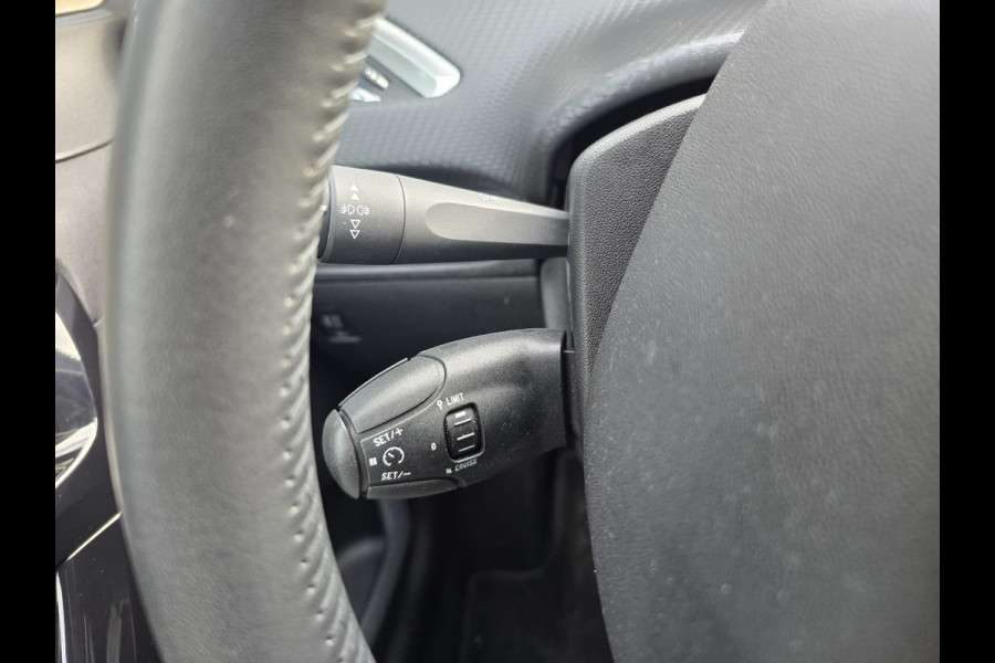 Peugeot 208 1.2 PureTech Signature | 1E EIGENAAR | 3/6 OF 12MND GARANTIE | CRUISE | NAVI |