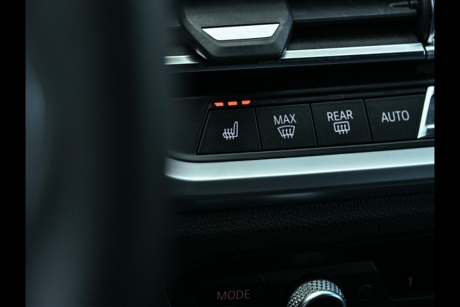 BMW 3 Serie Touring 330i High Executive Edition M-Sport | NL-Auto | Dealeronderhouden | Panoramadak | Harman/Kardon | HUD | Camera | Ambiance Interieur | Stoelverwarming |