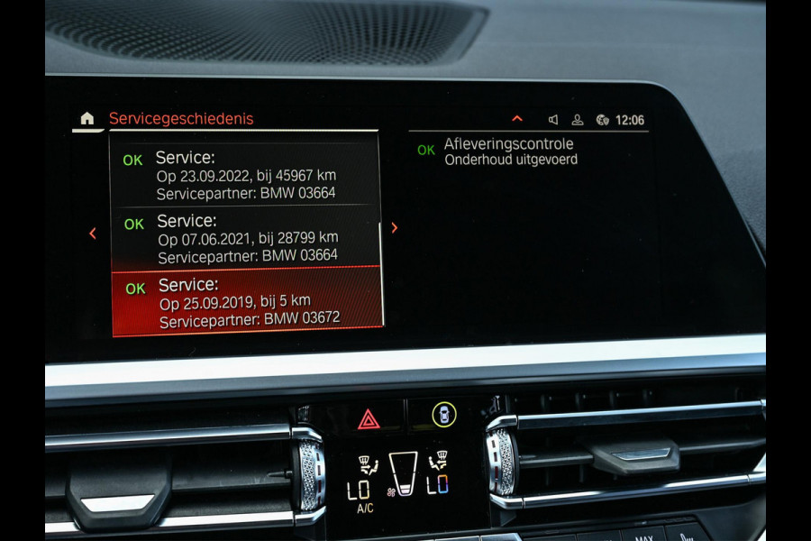 BMW 3 Serie Touring 330i High Executive Edition M-Sport | NL-Auto | Dealeronderhouden | Panoramadak | Harman/Kardon | HUD | Camera | Ambiance Interieur | Stoelverwarming |