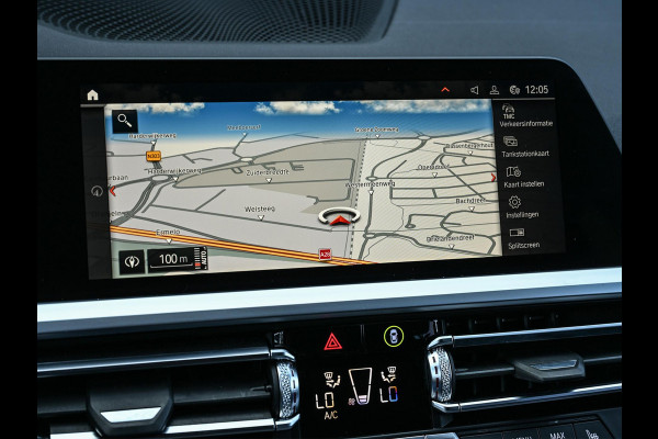 BMW 3 Serie Touring 330i High Executive Edition M-Sport | NL-Auto | Dealeronderhouden | Panoramadak | Harman/Kardon | HUD | Camera | Ambiance Interieur | Stoelverwarming |