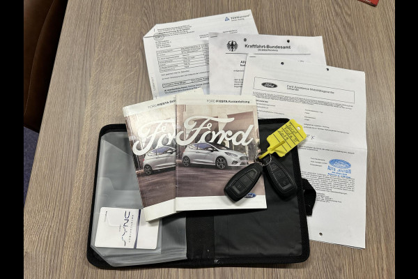 Ford Fiesta 1.0 EcoBoost Automaat Titanium ST-Line NweDistributie|Navi|CarPlay|DAB|Climate|Rijstrook
