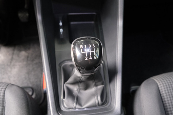 Volkswagen Caddy Cargo 2.0 TDI Comfort - N.A.P. Airco, Cruise, Virtual display, Carplay, Trekhaak.
