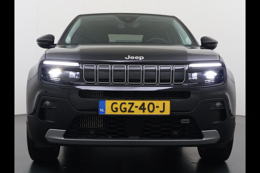 Jeep Avenger 1.2 e-Hybrid Summit VAN: 29.900,- VOOR: 26.877,- UW HERFSTVOORDEEL: 3.023,-  AUTOMAAT | PANORAMADAK | CAMERA | LEDER | STOEL MASSAGE | EL. KLEP | 12 MND BOVAG GARANTIE