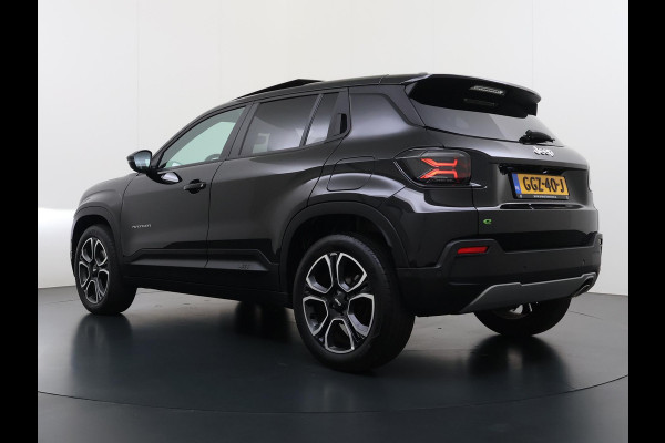 Jeep Avenger 1.2 e-Hybrid Summit VAN: 29.900,- VOOR: 26.877,- UW HERFSTVOORDEEL: 3.023,-  AUTOMAAT | PANORAMADAK | CAMERA | LEDER | STOEL MASSAGE | EL. KLEP | 12 MND BOVAG GARANTIE
