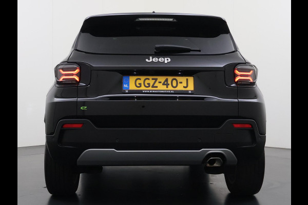 Jeep Avenger 1.2 e-Hybrid Summit VAN: 29.900,- VOOR: 26.877,- UW HERFSTVOORDEEL: 3.023,-  AUTOMAAT | PANORAMADAK | CAMERA | LEDER | STOEL MASSAGE | EL. KLEP | 12 MND BOVAG GARANTIE