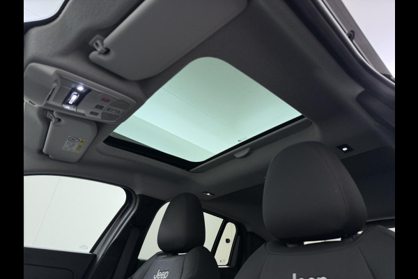 Jeep Avenger 1.2 e-Hybrid Summit VAN: 29.900,- VOOR: 26.877,- UW HERFSTVOORDEEL: 3.023,-  AUTOMAAT | PANORAMADAK | CAMERA | LEDER | STOEL MASSAGE | EL. KLEP | 12 MND BOVAG GARANTIE