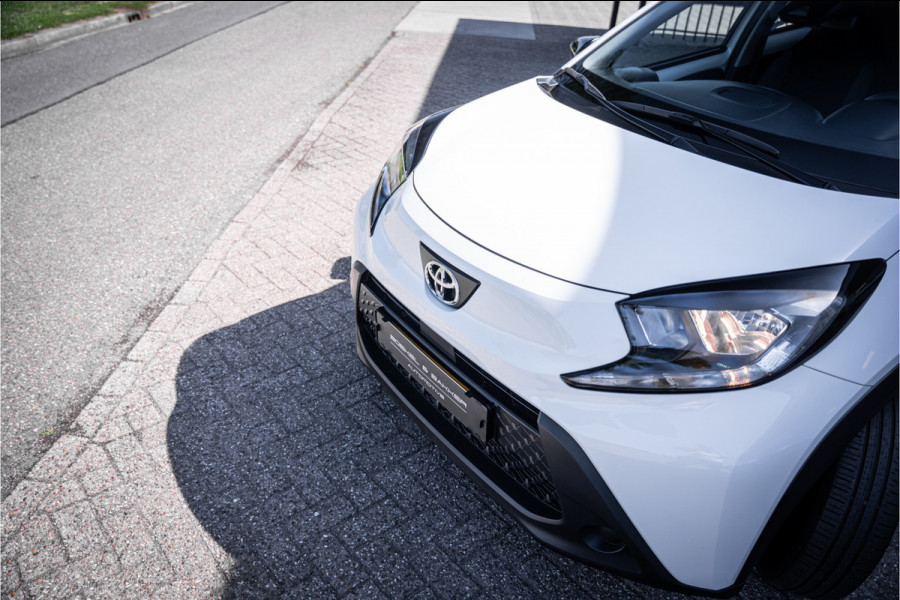 Toyota Aygo X 1.0 VVT-i S-CVT Play ** Camera ** Automaat ** Carplay