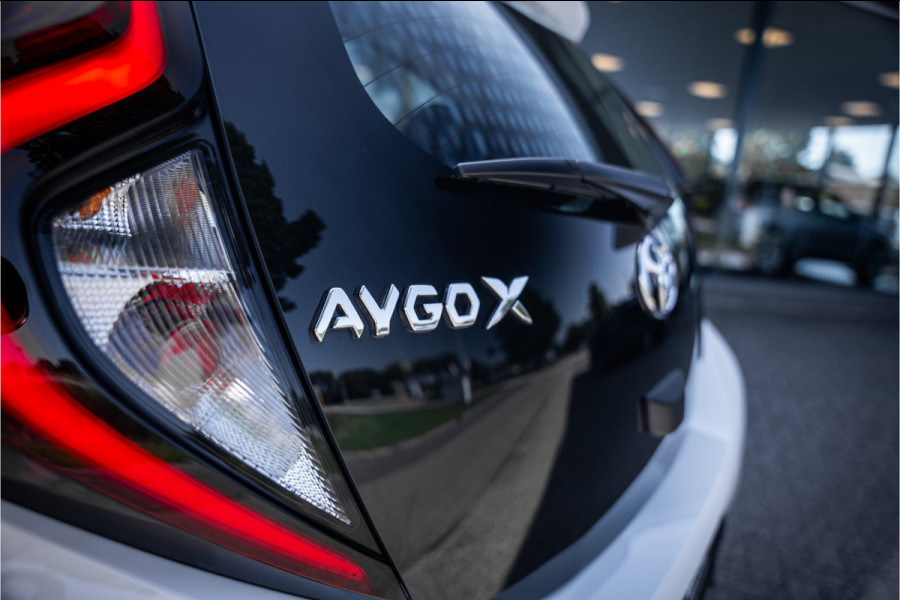 Toyota Aygo X 1.0 VVT-i S-CVT Play ** Camera ** Automaat ** Carplay