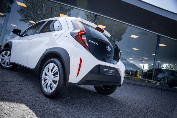Toyota Aygo X 1.0 VVT-i S-CVT Play ** Camera ** Automaat ** Carplay
