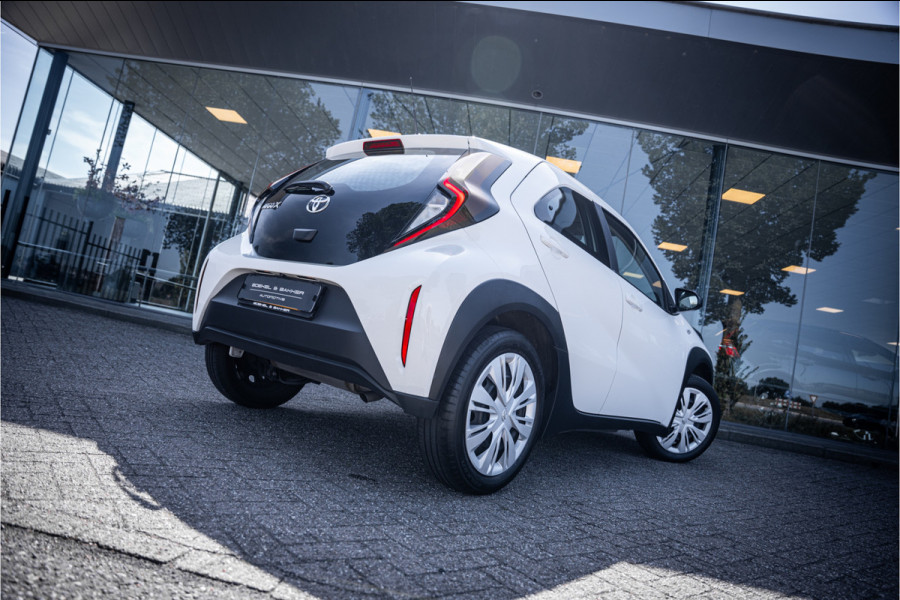 Toyota Aygo X 1.0 VVT-i S-CVT Play ** Camera ** Automaat ** Carplay