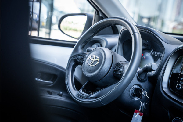 Toyota Aygo X 1.0 VVT-i S-CVT Play ** Camera ** Automaat ** Carplay