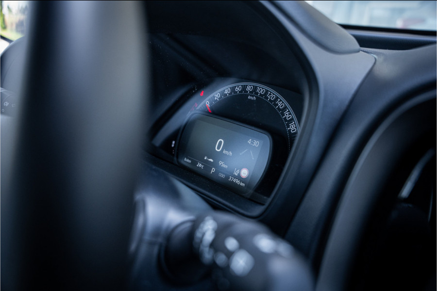 Toyota Aygo X 1.0 VVT-i S-CVT Play ** Camera ** Automaat ** Carplay
