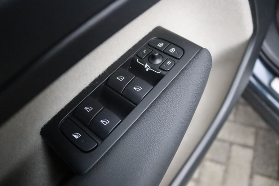 Volvo XC40 T5 Recharge PHEV Inscription SOH 100%/Leder/Camera/Parkeerhulp/Elektr.-klep