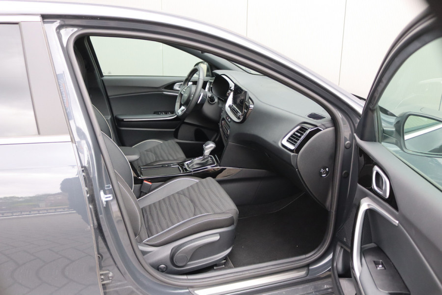 Kia Ceed 1.5 T-GDi 140PK Automaat GT-Line 12-2025!/Navigatie/Adapt.-cruise/Keyfree/Winter-pack