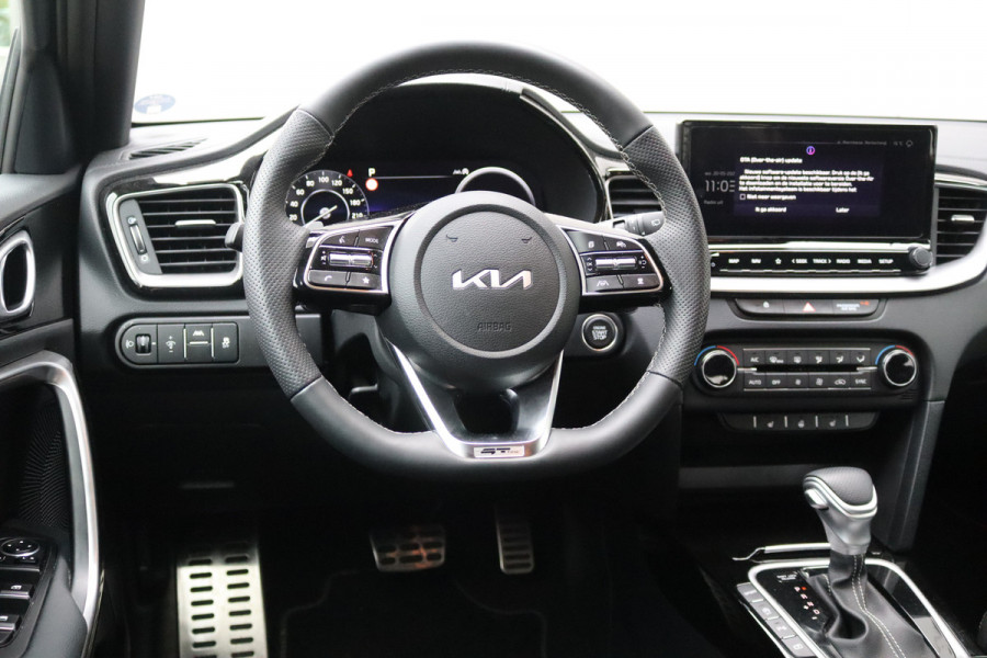 Kia Ceed 1.5 T-GDi 140PK Automaat GT-Line 12-2025!/Navigatie/Adapt.-cruise/Keyfree/Winter-pack