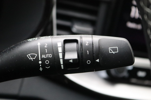 Kia Ceed 1.5 T-GDi 140PK Automaat GT-Line 12-2025!/Navigatie/Adapt.-cruise/Keyfree/Winter-pack