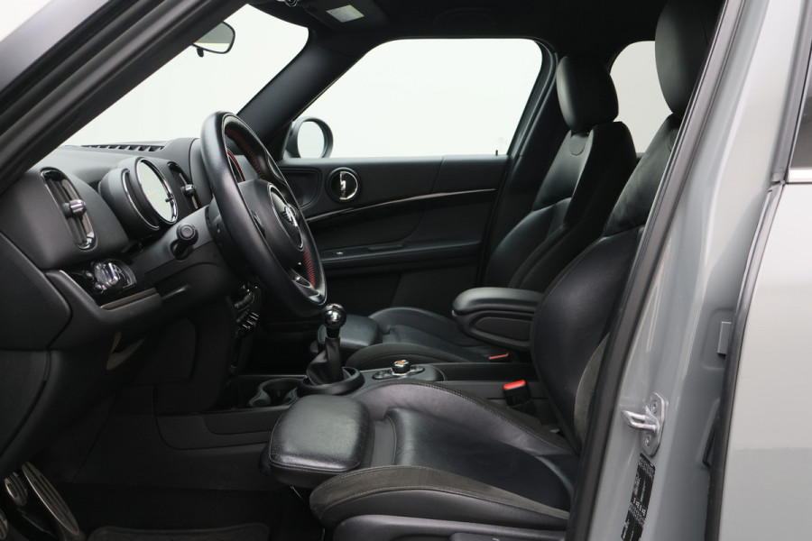 MINI Countryman 2.0 Cooper S Chili JCW Leer, Apple Carplay, Stoelverwarming, PDC, 18"