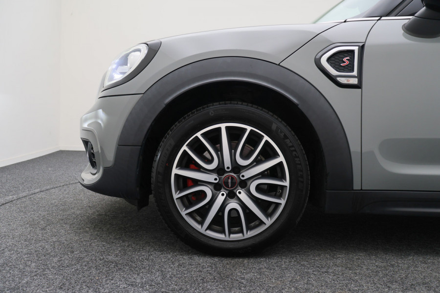 MINI Countryman 2.0 Cooper S Chili JCW Leer, Apple Carplay, Stoelverwarming, PDC, 18"